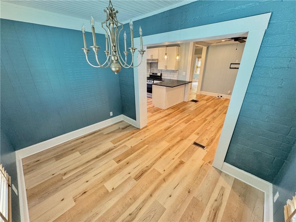 2 bedroom, 1 bathroom, 876 sq ft single family residence for rent at 229 Aviation Road, Marietta, GA 30060 for $1,850 a month — photo 5