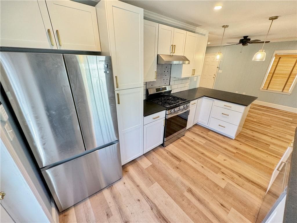 2 bedroom, 1 bathroom, 876 sq ft single family residence for rent at 229 Aviation Road, Marietta, GA 30060 for $1,850 a month — photo 8