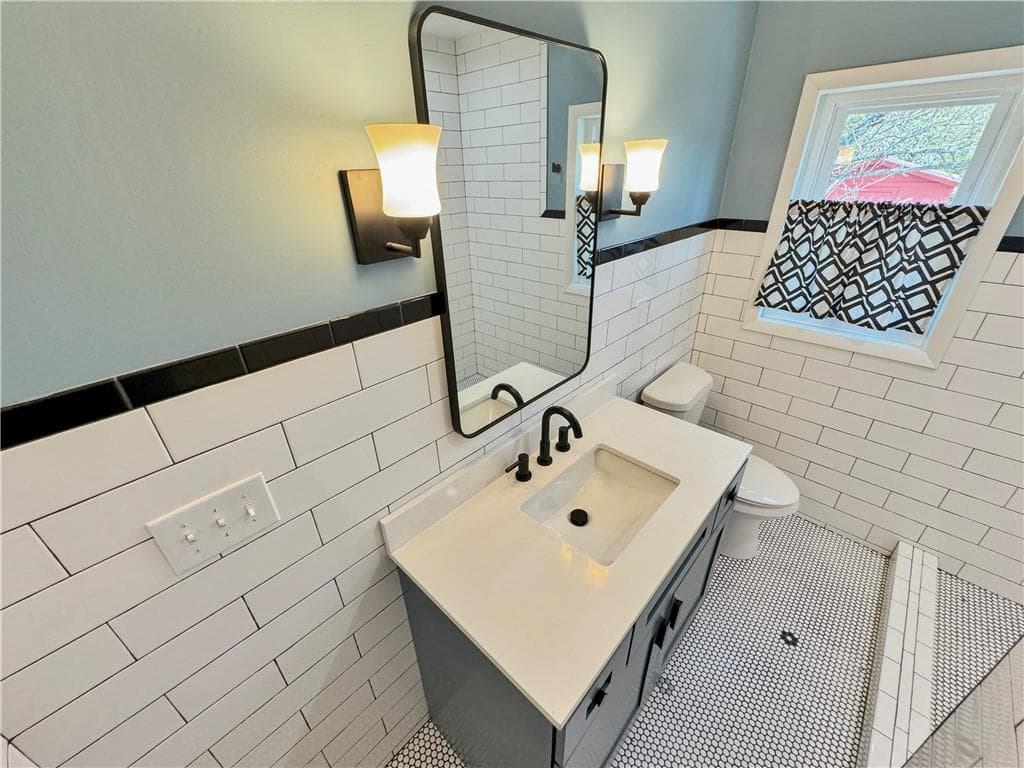 2 bedroom, 1 bathroom, 876 sq ft single family residence for rent at 229 Aviation Road, Marietta, GA 30060 for $1,850 a month — photo 9