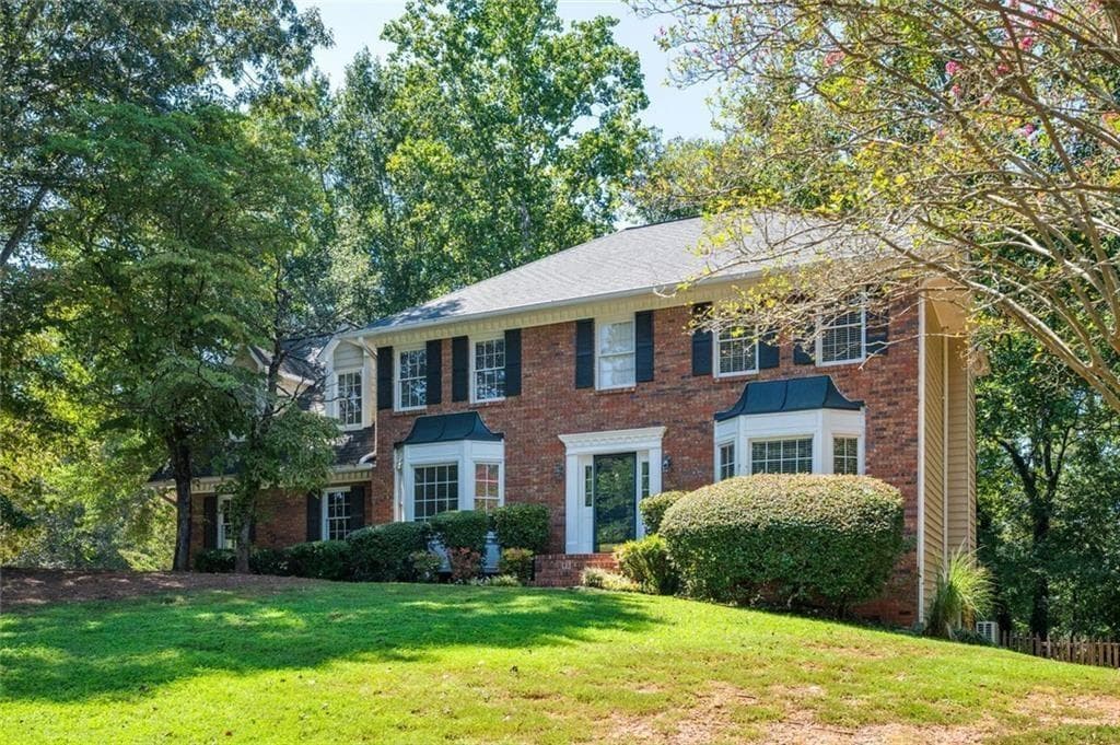 7 bedroom, 5 bathroom, 3,636 sq ft single family residence for sale at 4962 Thornwood Trace, Acworth, GA 30102 — photo 2
