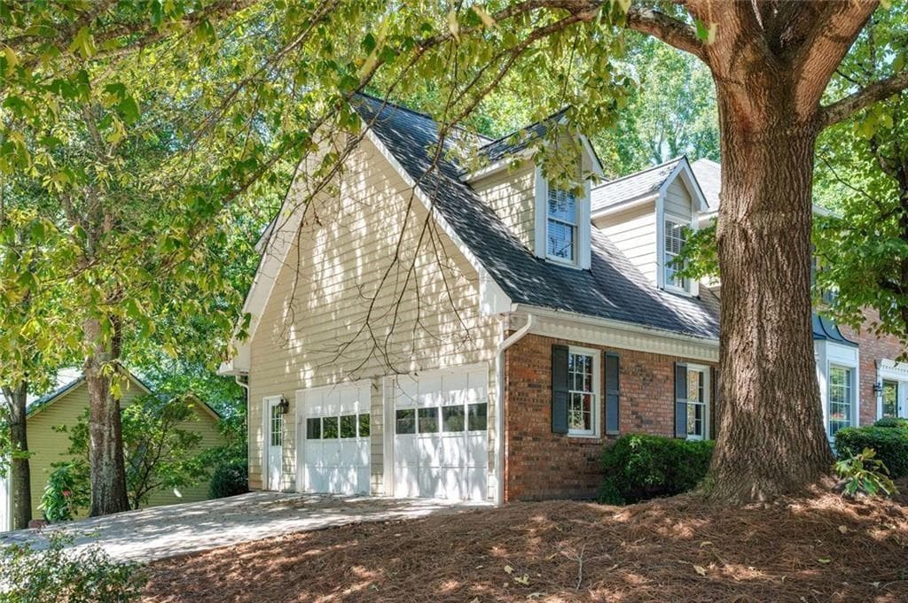 7 bedroom, 5 bathroom, 3,636 sq ft single family residence for sale at 4962 Thornwood Trace, Acworth, GA 30102 — photo 4