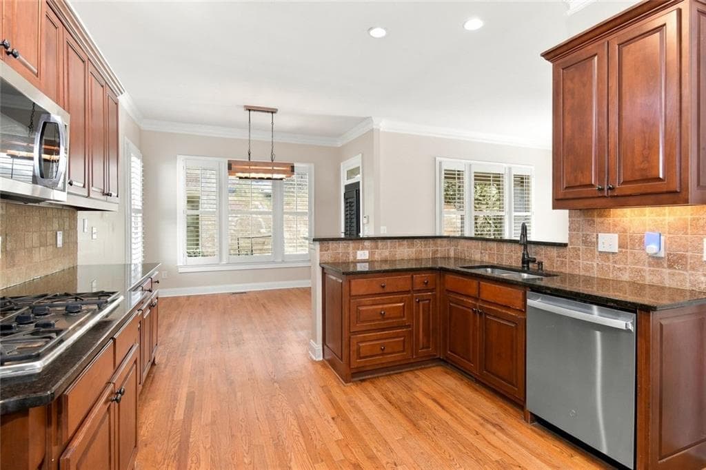 4 bedroom, 4 bathroom, 3,506 sq ft single family residence for sale at 1442 Hedgewood Lane, Kennesaw, GA 30152 — photo 10