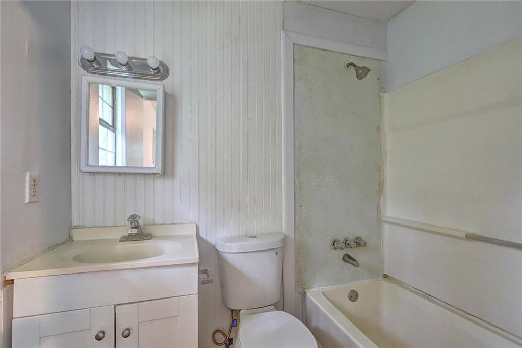 3 bedroom, 2 bathroom, 1,200 sq ft single family residence for sale at 487 Cowan Street, Macon, GA 31217 — photo 8