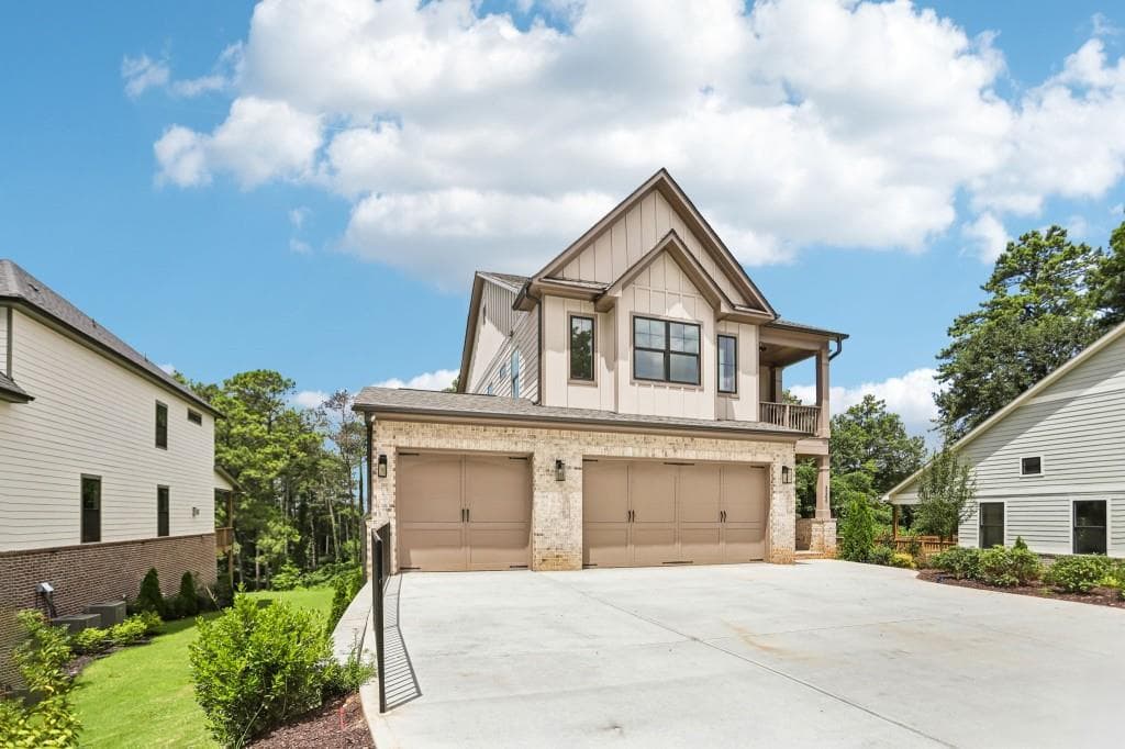 4 bedroom, 4 bathroom, 2,676 sq ft single family residence for sale at 3265 Hilltop Circle, Marietta, GA 30066 — photo 3