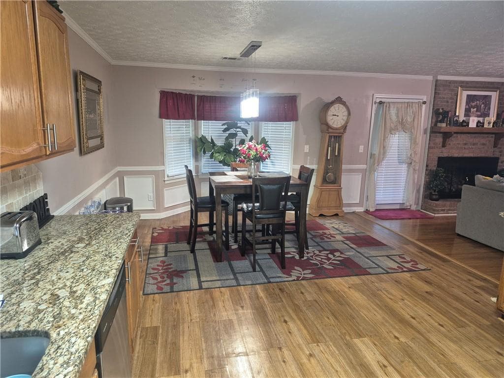 3 bedroom, 2 bathroom, 1,350 sq ft single family residence for sale at 1647 Sugarmaple Drive, Conyers, GA 30094 — photo 7