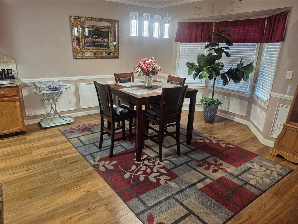 3 bedroom, 2 bathroom, 1,350 sq ft single family residence for sale at 1647 Sugarmaple Drive, Conyers, GA 30094 — photo 9