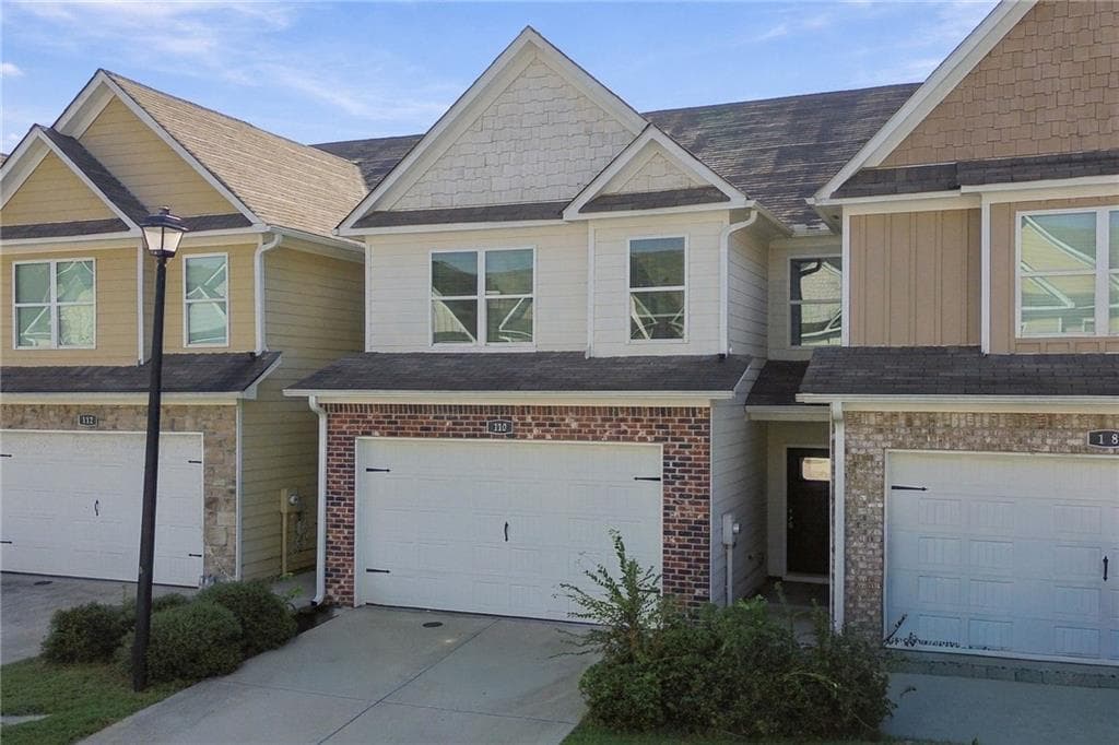 3 bedroom, 3 bathroom, 1,676 sq ft townhouse for sale at 110 Squarewood Lane, Cartersville, GA 30121 — photo 3