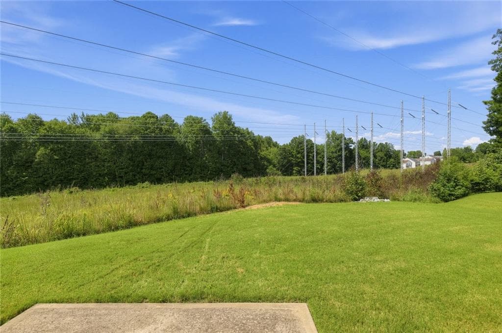 4 bedroom, 3 bathroom, 2,212 sq ft single family residence under contract at 7967 Dawson Lane, Douglasville, GA 30134 — photo 5