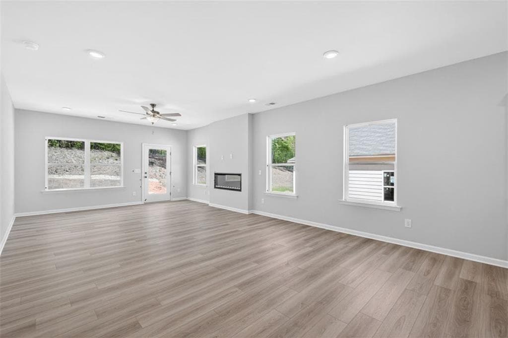 4 bedroom, 3 bathroom, 2,373 sq ft single family residence for sale at 103 Meadowview Court, Carrollton, GA 30117 — photo 10