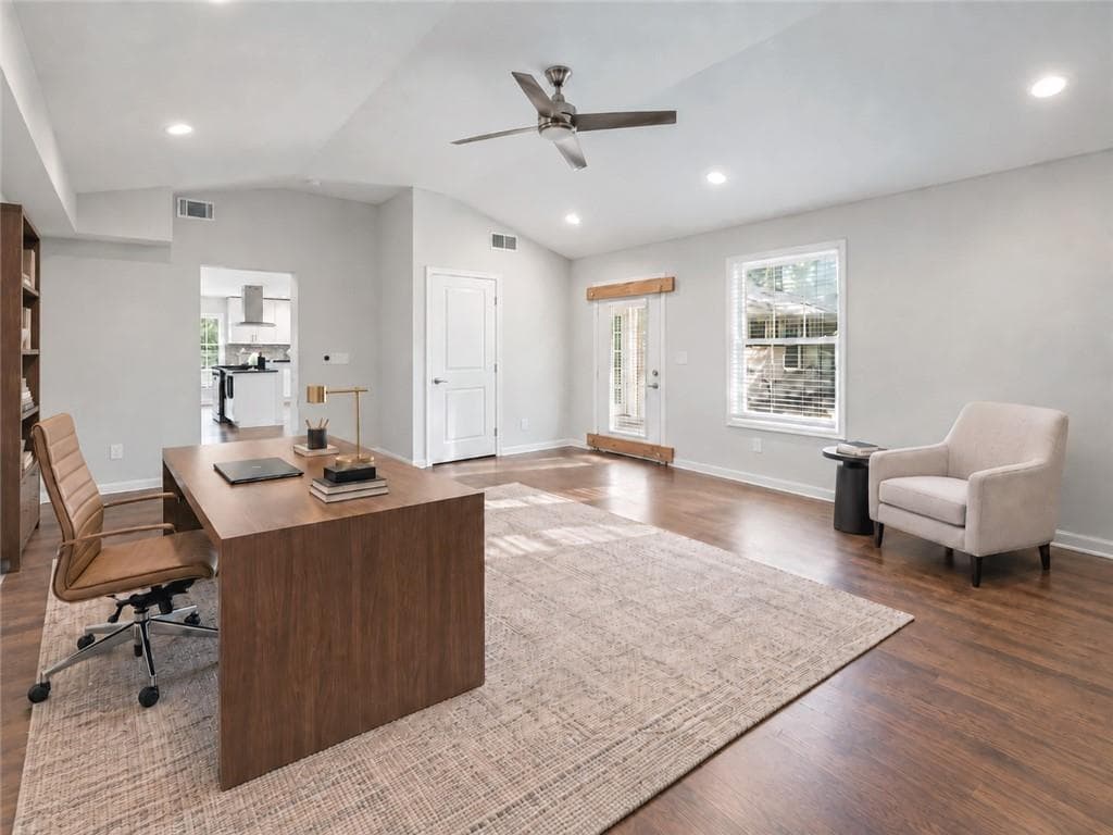 2 bedroom, 3 bathroom, 1,958 sq ft single family residence for sale at 2844 Oldknow Drive, Atlanta, GA 30318 — photo 8