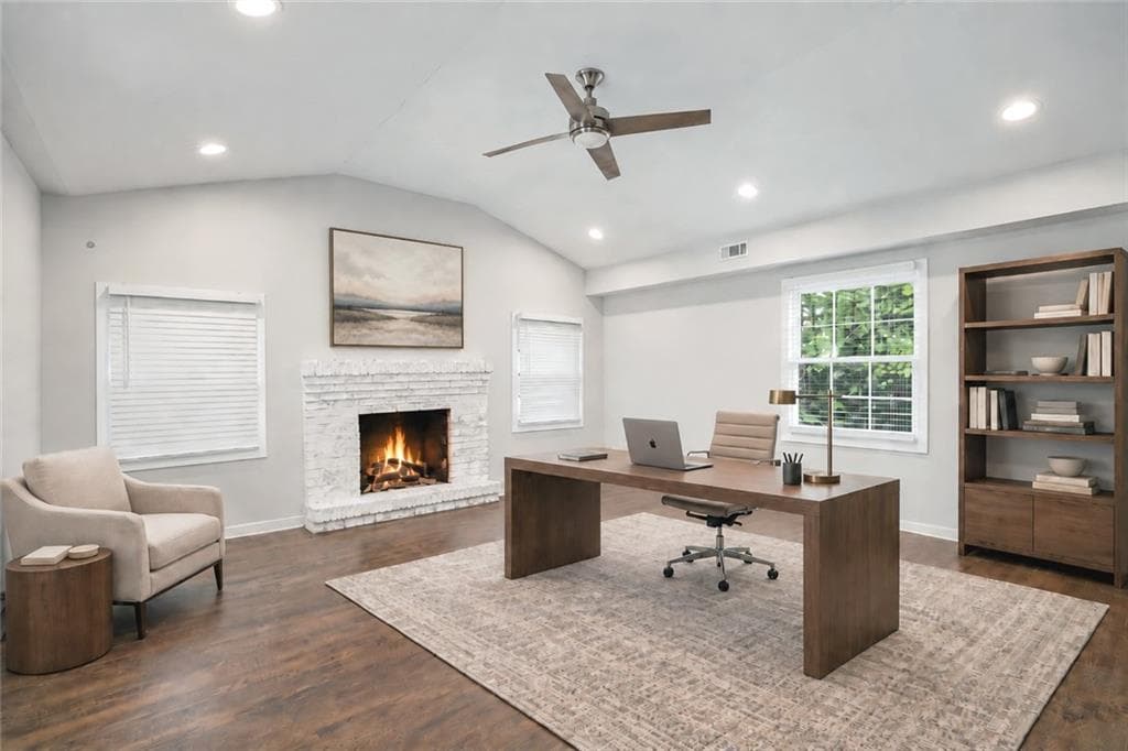 2 bedroom, 3 bathroom, 1,958 sq ft single family residence for sale at 2844 Oldknow Drive, Atlanta, GA 30318 — photo 10
