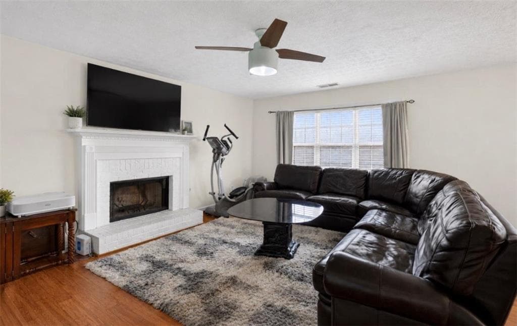 3 bedroom, 3 bathroom, 3,040 sq ft single family residence for sale at 310 Berkley Drive, Villa Rica, GA 30180 — photo 7