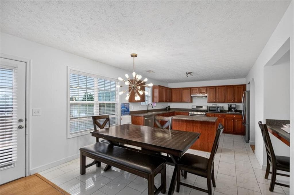 3 bedroom, 3 bathroom, 3,040 sq ft single family residence for sale at 310 Berkley Drive, Villa Rica, GA 30180 — photo 8