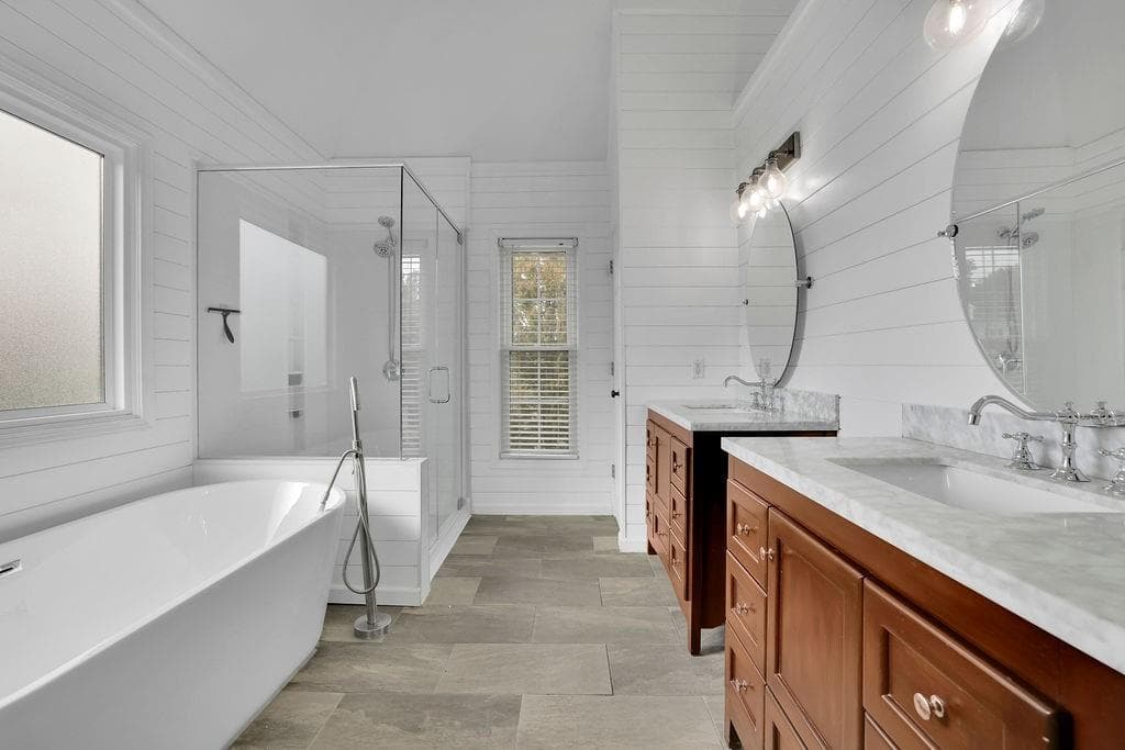 4 bedroom, 4 bathroom, 3,324 sq ft single family residence for sale at 7410 Colony Court, Cumming, GA 30041 — photo 5