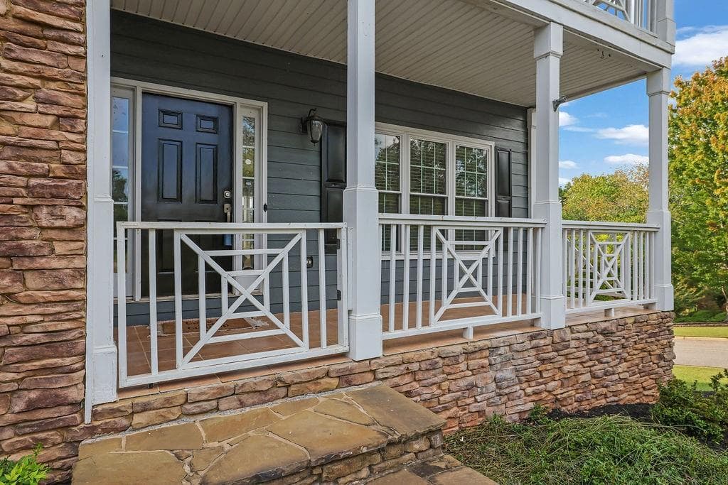 4 bedroom, 4 bathroom, 3,324 sq ft single family residence for sale at 7410 Colony Court, Cumming, GA 30041 — photo 9