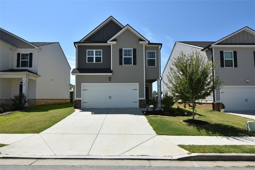 4 bedroom, 3 bathroom, 1,940 sq ft single family residence for sale at 385 Shasta Court, Hoschton, GA 30548