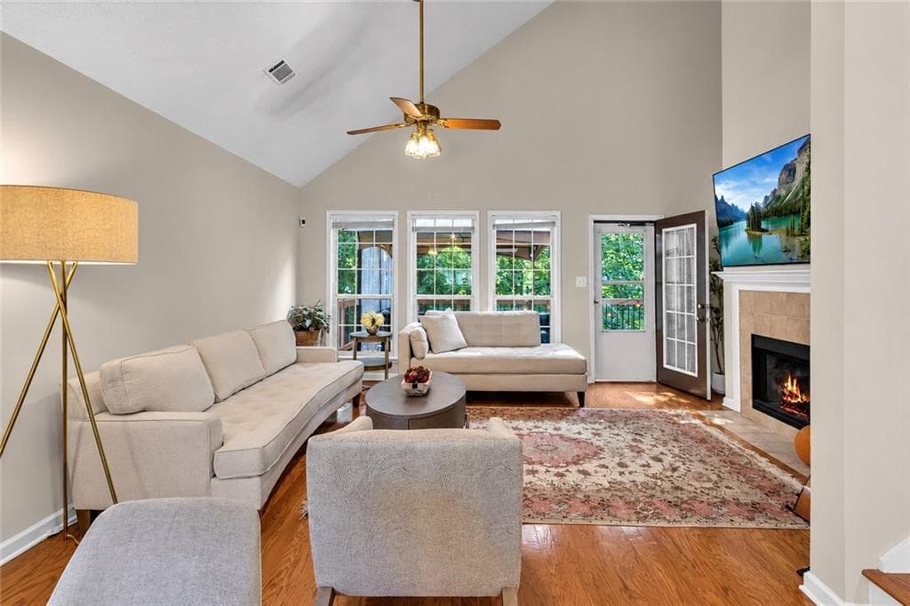3 bedroom, 3 bathroom, 1,779 sq ft single family residence for sale at 8910 S Somerset Lane, Alpharetta, GA 30004 — photo 7