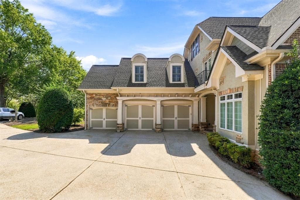 5 bedroom, 5 bathroom, 6,688 sq ft single family residence for sale at 5922 Hogans Way, Douglasville, GA 30135 — photo 6