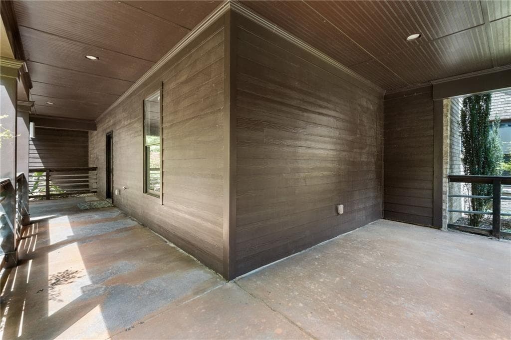 8 bedroom, 8 bathroom, 7,160 sq ft single family residence for sale at 106 Big Buck Court, Jackson, GA 30233 — photo 5