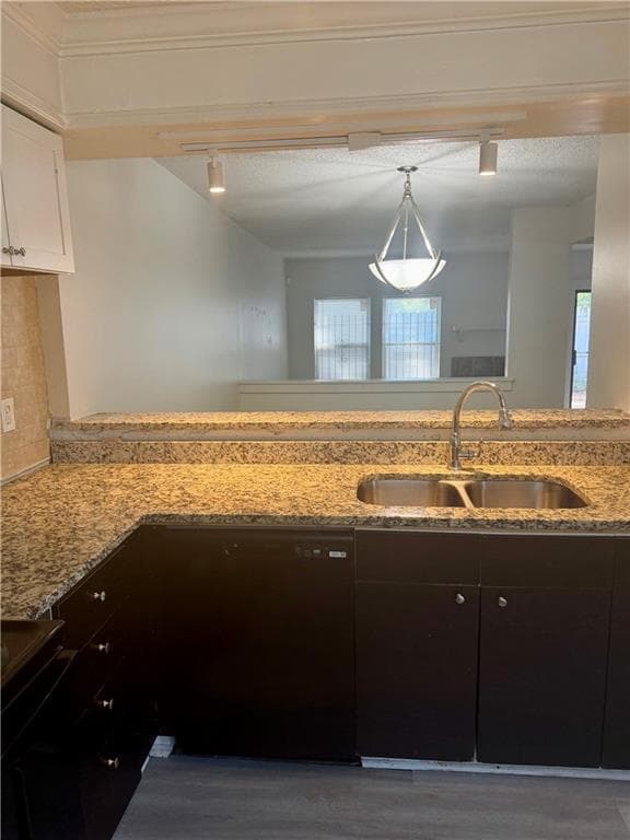 3 bedroom, 3 bathroom, 1,588 sq ft condominium for sale at 2030 Oak Park Lane, Decatur, GA 30032 — photo 3