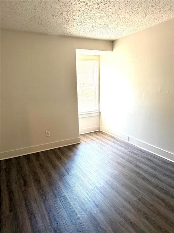 3 bedroom, 3 bathroom, 1,588 sq ft condominium for sale at 2030 Oak Park Lane, Decatur, GA 30032 — photo 9