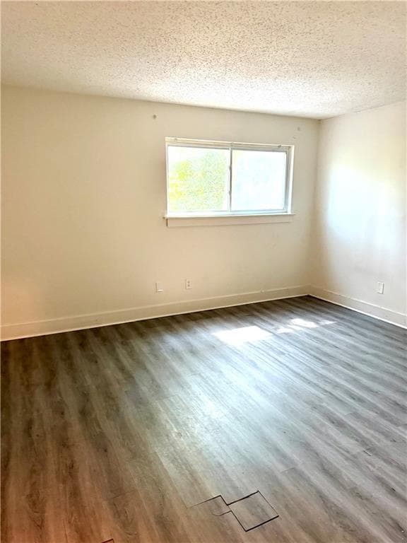 3 bedroom, 3 bathroom, 1,588 sq ft condominium for sale at 2030 Oak Park Lane, Decatur, GA 30032 — photo 6