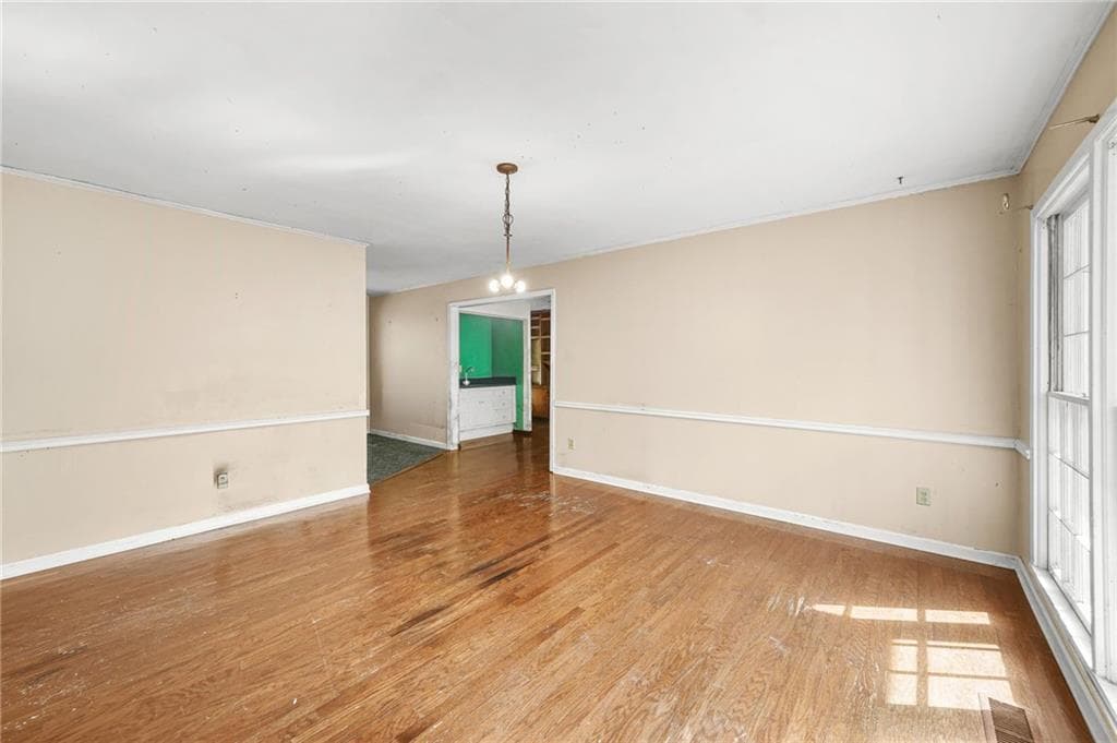 3 bedroom, 3 bathroom, 1,803 sq ft single family residence for sale at 2511 Spring Drive, Smyrna, GA 30080 — photo 5