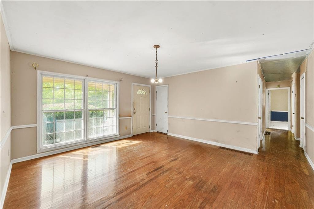 3 bedroom, 3 bathroom, 1,803 sq ft single family residence for sale at 2511 Spring Drive, Smyrna, GA 30080 — photo 6