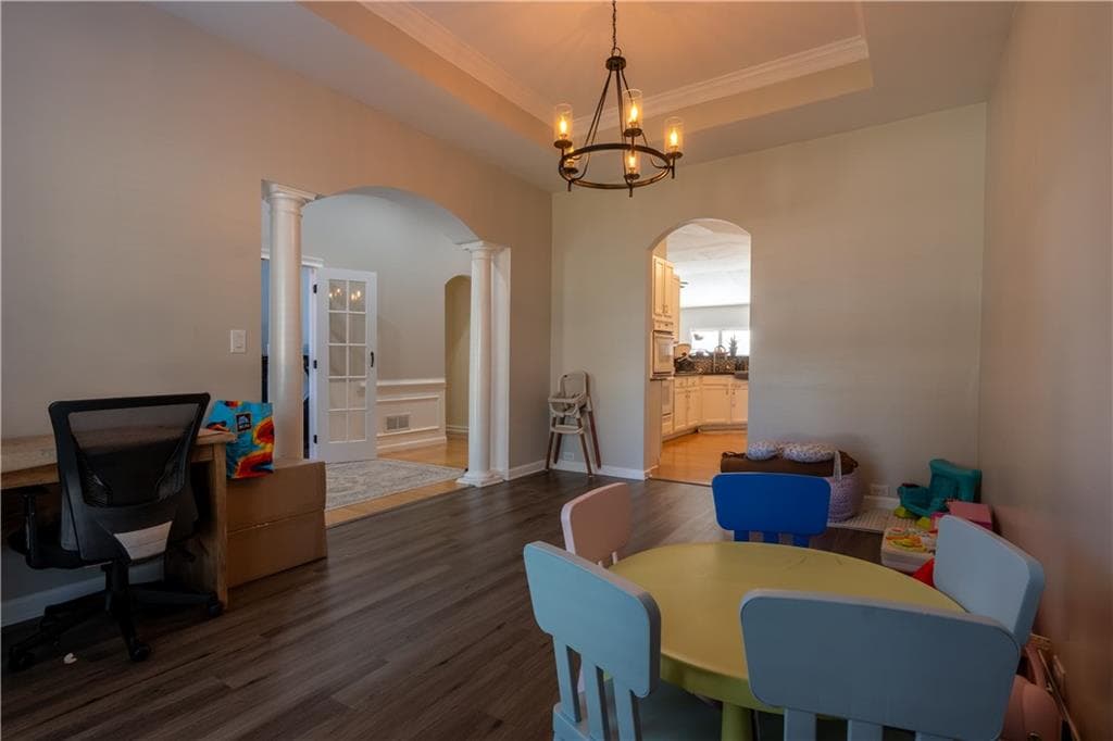 3 bedroom, 3 bathroom, 4,882 sq ft single family residence for sale at 415 Martin Creek Way, Lawrenceville, GA 30045 — photo 6