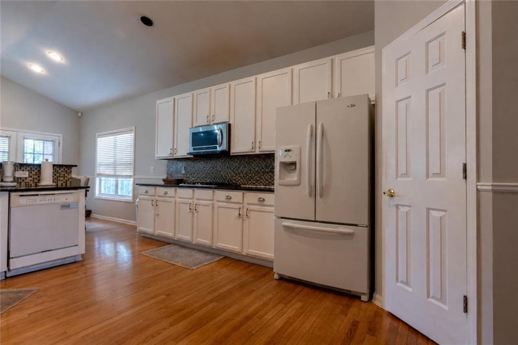 3 bedroom, 3 bathroom, 4,882 sq ft single family residence for sale at 415 Martin Creek Way, Lawrenceville, GA 30045 — photo 9