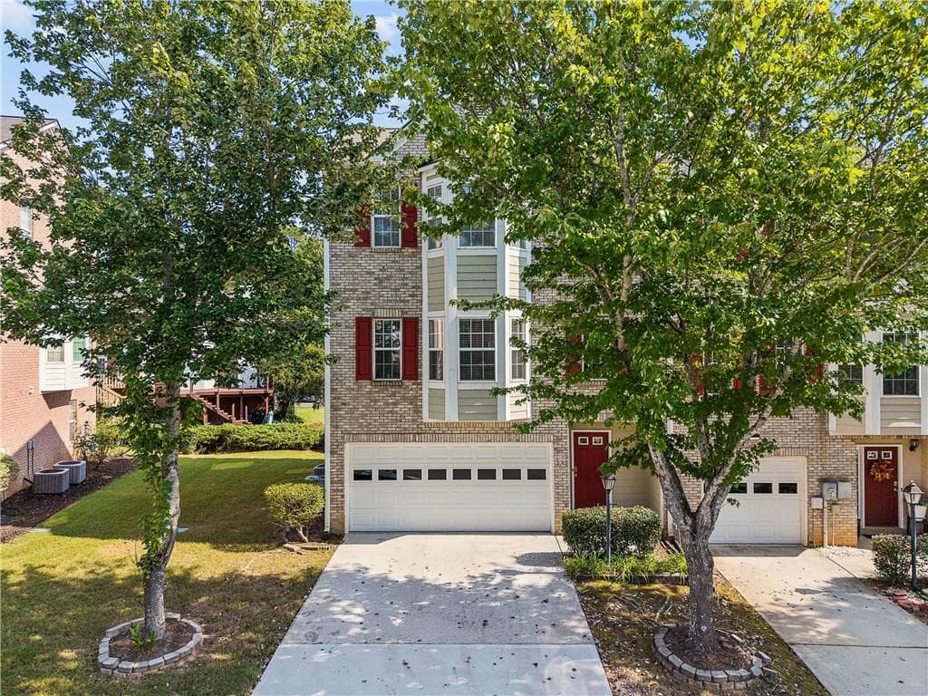 3 bedroom, 3 bathroom, 1,828 sq ft townhouse for sale at 2223 Mill Garden Place, Buford, GA 30519 — photo 5