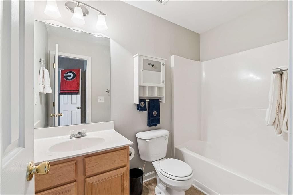 3 bedroom, 3 bathroom, 1,828 sq ft townhouse for sale at 2223 Mill Garden Place, Buford, GA 30519 — photo 9