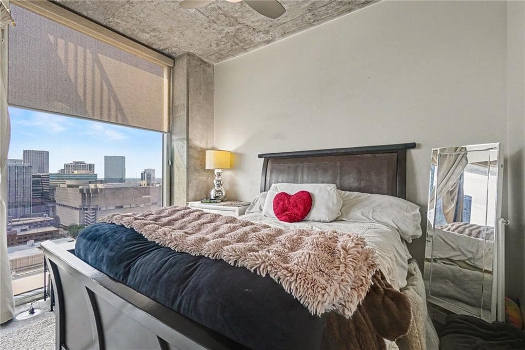 1 bedroom, 1 bathroom, 763 sq ft condominium for sale at 400 W Peachtree Street 2609, Atlanta, GA 30308 — photo 10
