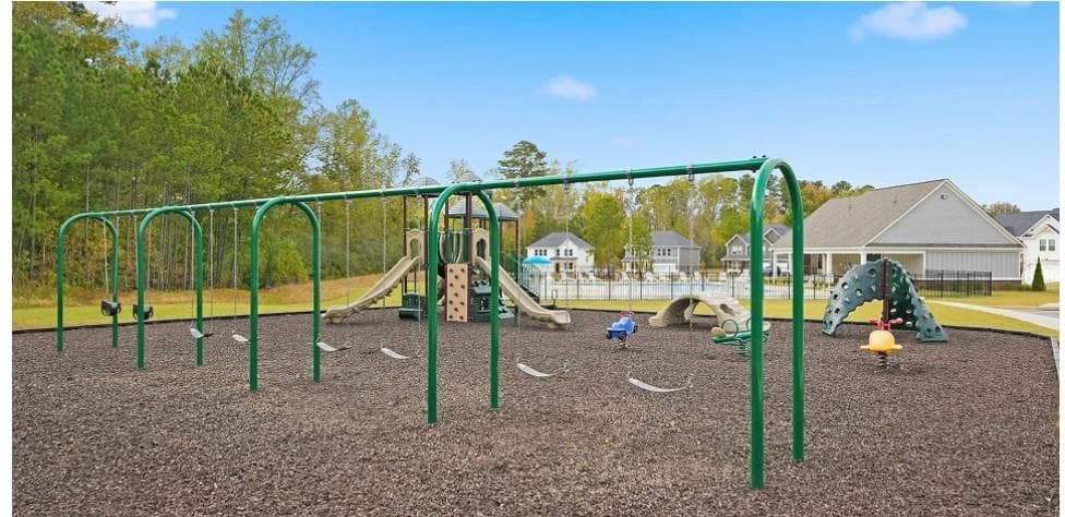 3 bedroom, 2 bathroom, 1,453 sq ft single family residence for sale at 22 Gulfstream Drive, LaGrange, GA 30241 — photo 10