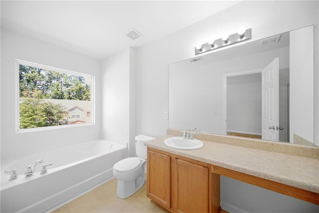 3 bedroom, 3 bathroom, 1,639 sq ft townhouse for sale at 3318 Fernview Drive, Lawrenceville, GA 30044 — photo 9