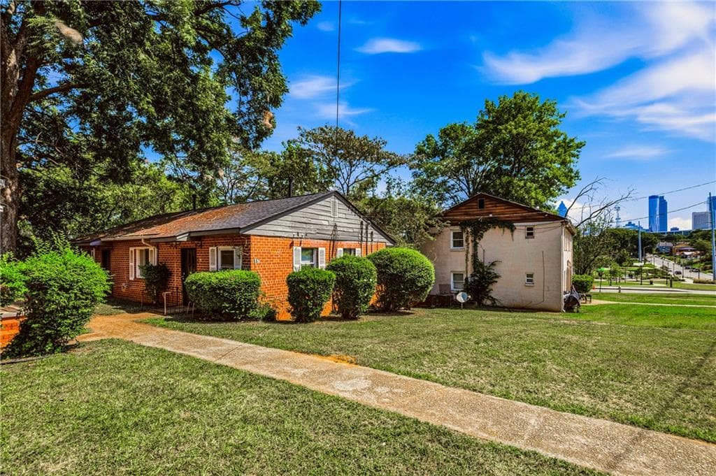 duplex for sale at 667 Thurmond Street, Atlanta, GA 30314 — photo 9