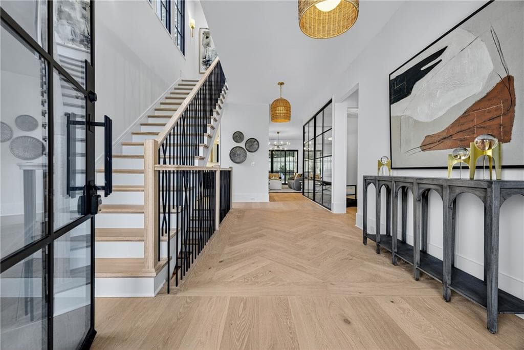 5 bedroom, 7 bathroom, 4,904 sq ft single family residence for sale at 991 Courtenay Drive, Atlanta, GA 30306 — photo 7