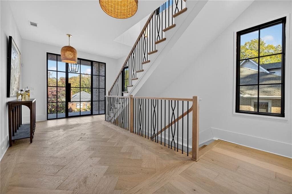 5 bedroom, 7 bathroom, 4,904 sq ft single family residence for sale at 991 Courtenay Drive, Atlanta, GA 30306 — photo 8