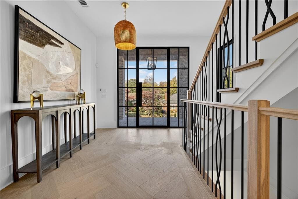 5 bedroom, 7 bathroom, 4,904 sq ft single family residence for sale at 991 Courtenay Drive, Atlanta, GA 30306 — photo 9