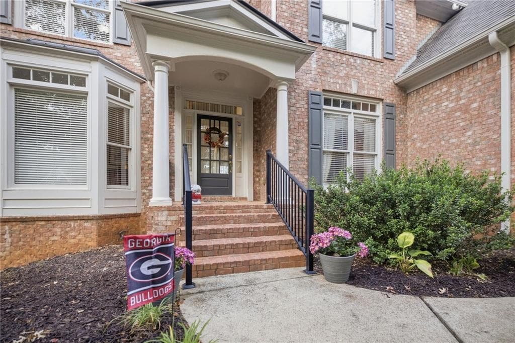 5 bedroom, 4 bathroom, 2,885 sq ft single family residence for sale at 5930 Westcroft Lane, Cumming, GA 30040 — photo 3
