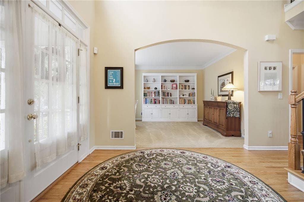 5 bedroom, 4 bathroom, 2,885 sq ft single family residence for sale at 5930 Westcroft Lane, Cumming, GA 30040 — photo 6