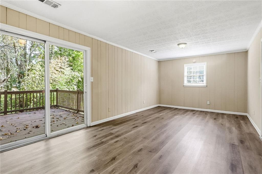 5 bedroom, 3 bathroom, 2,024 sq ft single family residence for sale at 2290 Emerald Springs Drive, Decatur, GA 30035 — photo 2