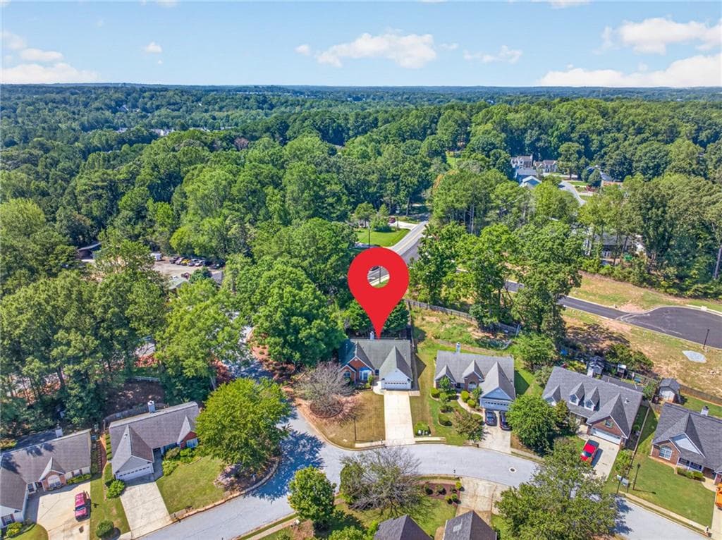 3 bedroom, 2 bathroom, 1,738 sq ft single family residence for sale at 3760 Sugarbrook Drive, Lawrenceville, GA 30044 — photo 2