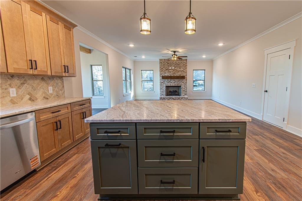 4 bedroom, 3 bathroom, 2,294 sq ft single family residence for rent at 386 Mulberry Circle, Jasper, GA 30143 for $2,650 a month — photo 7