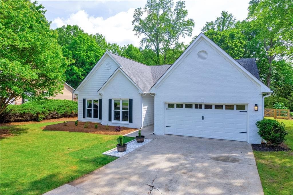 3 bedroom, 2 bathroom, 2,303 sq ft single family residence for rent at 1525 Keystone Drive, Suwanee, GA 30024 for $2,800 a month — photo 1 of 39