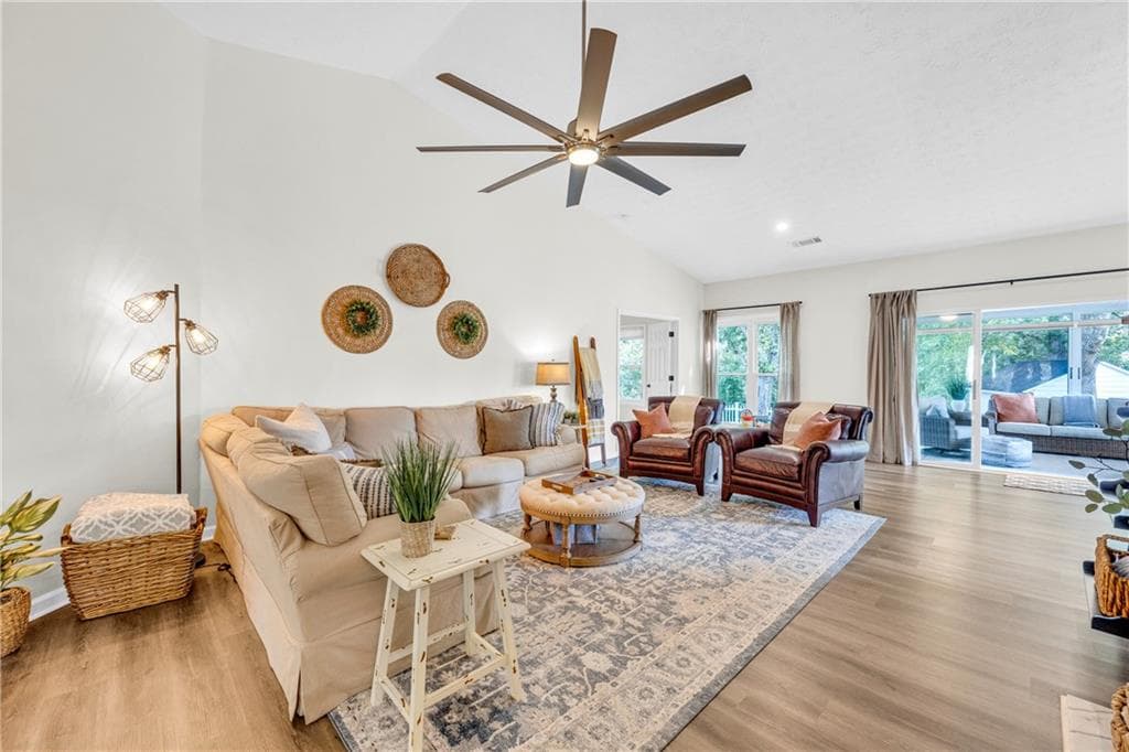 3 bedroom, 2 bathroom, 2,303 sq ft single family residence for rent at 1525 Keystone Drive, Suwanee, GA 30024 for $2,800 a month — photo 7