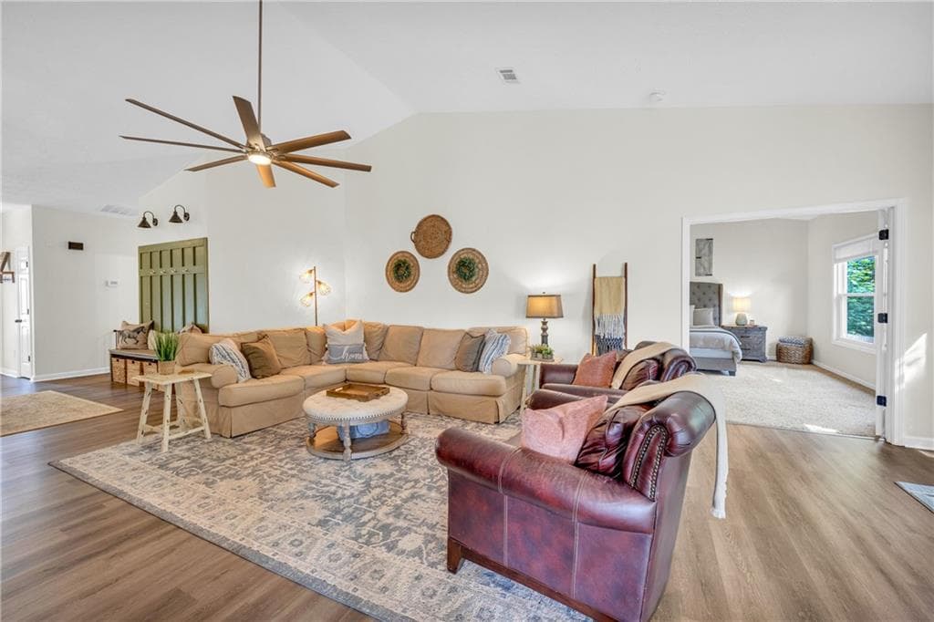 3 bedroom, 2 bathroom, 2,303 sq ft single family residence for rent at 1525 Keystone Drive, Suwanee, GA 30024 for $2,800 a month — photo 10