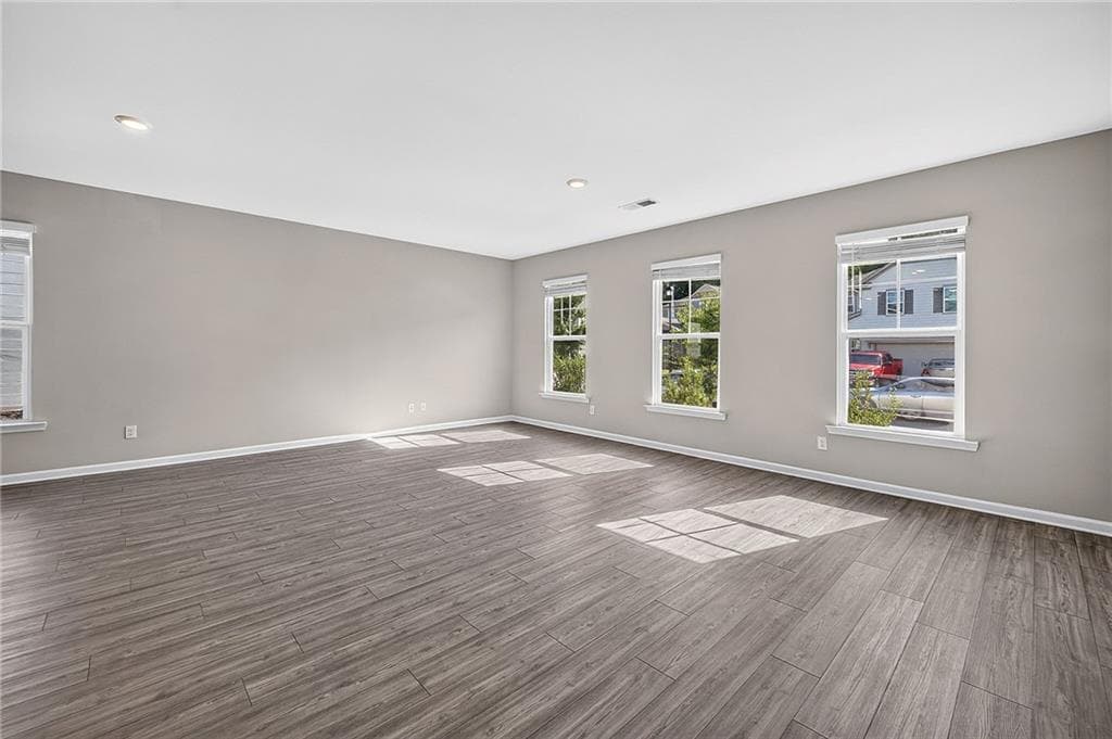 4 bedroom, 3 bathroom, 2,500 sq ft single family residence for rent at 323 Golden Eagle Parkway, Braselton, GA 30517 for $2,250 a month — photo 2