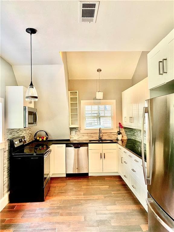 2 bedroom, 2 bathroom, 2,196 sq ft duplex for rent at 232 Sydney Street B, Atlanta, GA 30312 for $2,200 a month — photo 2