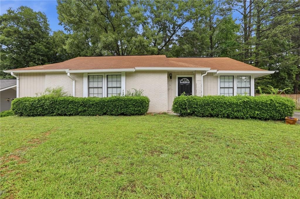 3 bedroom, 2 bathroom, 1,239 sq ft single family residence for sale at 2257 Leslie Brook Drive, Decatur, GA 30035